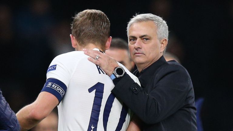 Mourinho sẽ dẫn dắt Tottenham đối đội bóng cũ MU. Ảnh: Sky Sports Trực tiếp MU vs Tottenham, link trực tiếp MU vs Tottenham, xem trực tiếp MU vs Tottenham, trực tiếp ngoại hạng anh, trực tiếp ngoại hang anh 2019, trực tiếp ngoại hạng anh kênh nào, trực tiếp ngoại hạng anh hôm nay