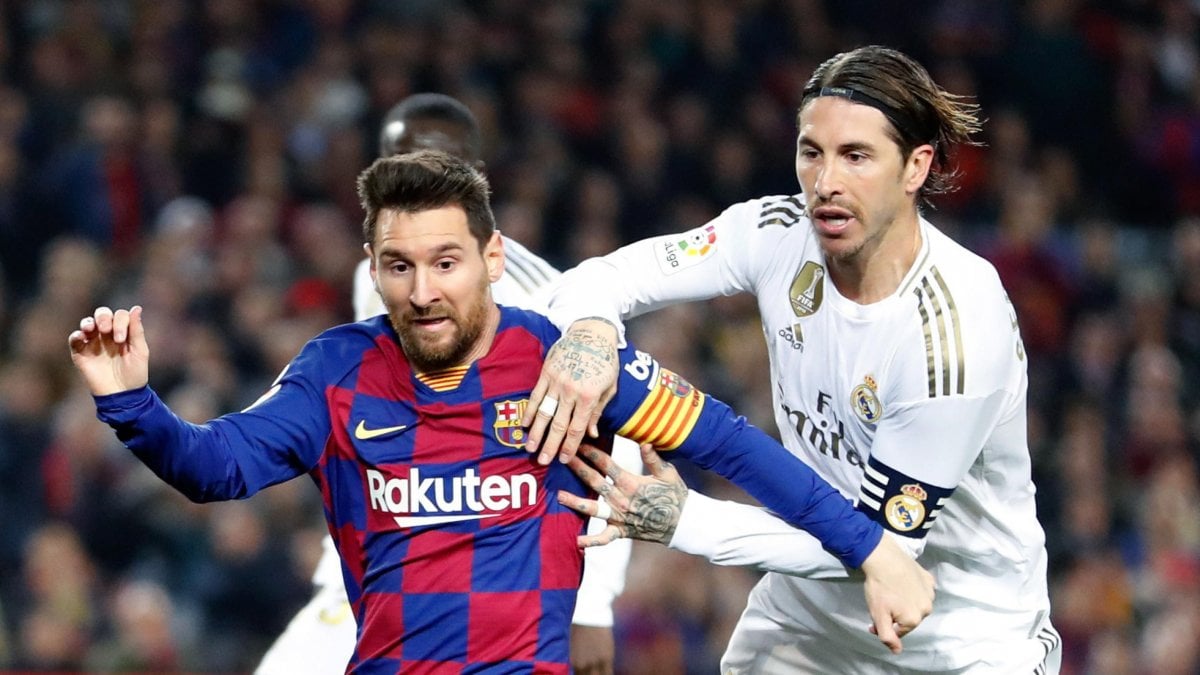 Barca và Real Madrid vẫn là hai đội bóng có danh thu cao nhất mùa giải vừa qua. Ảnh: Getty đội bóng có doanh thu cao nhất, Barca, Real Madrid, MU, Man Utd, Premier League, Liverpool, Ronaldo