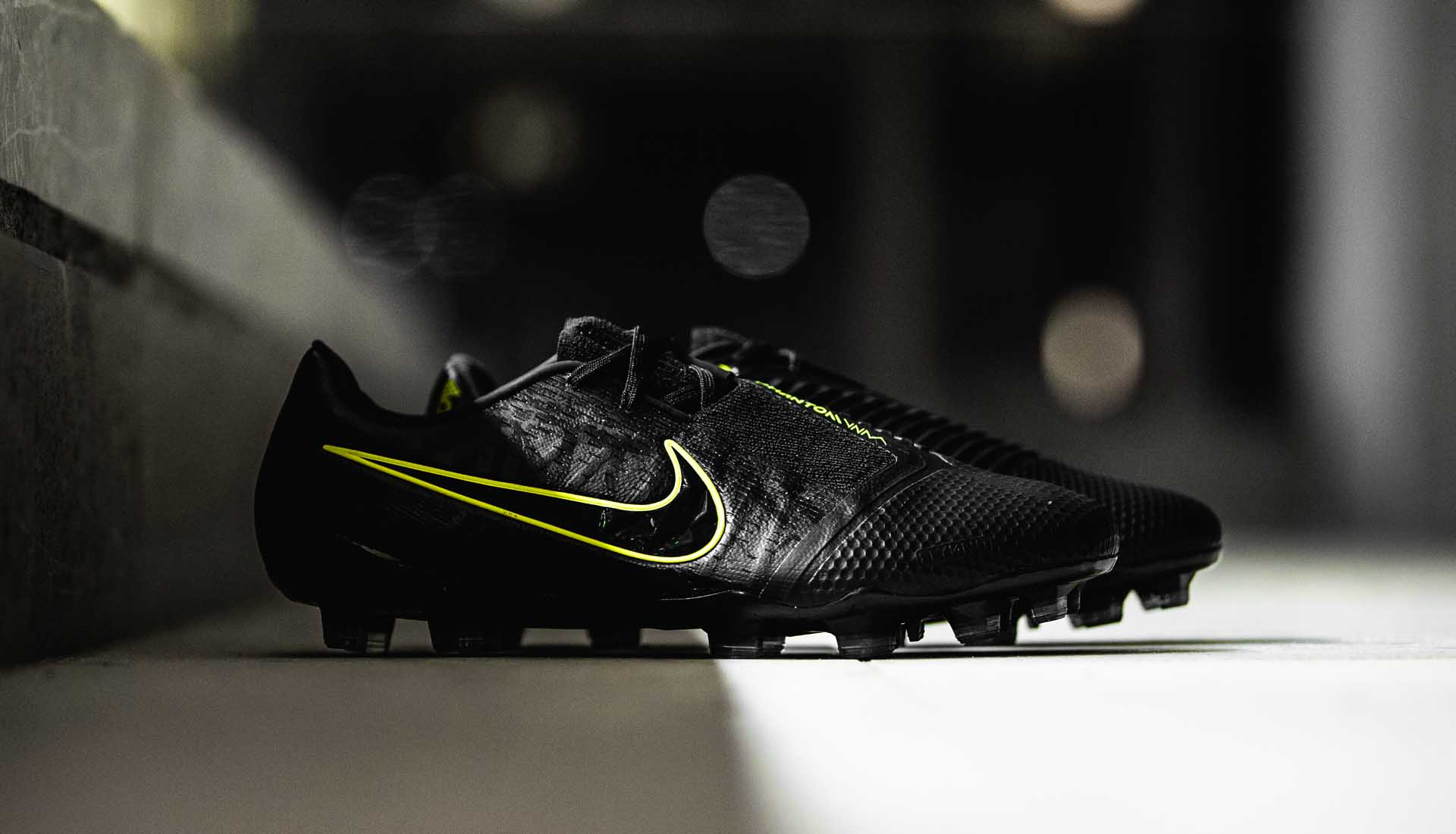 Nike Phantom Venom