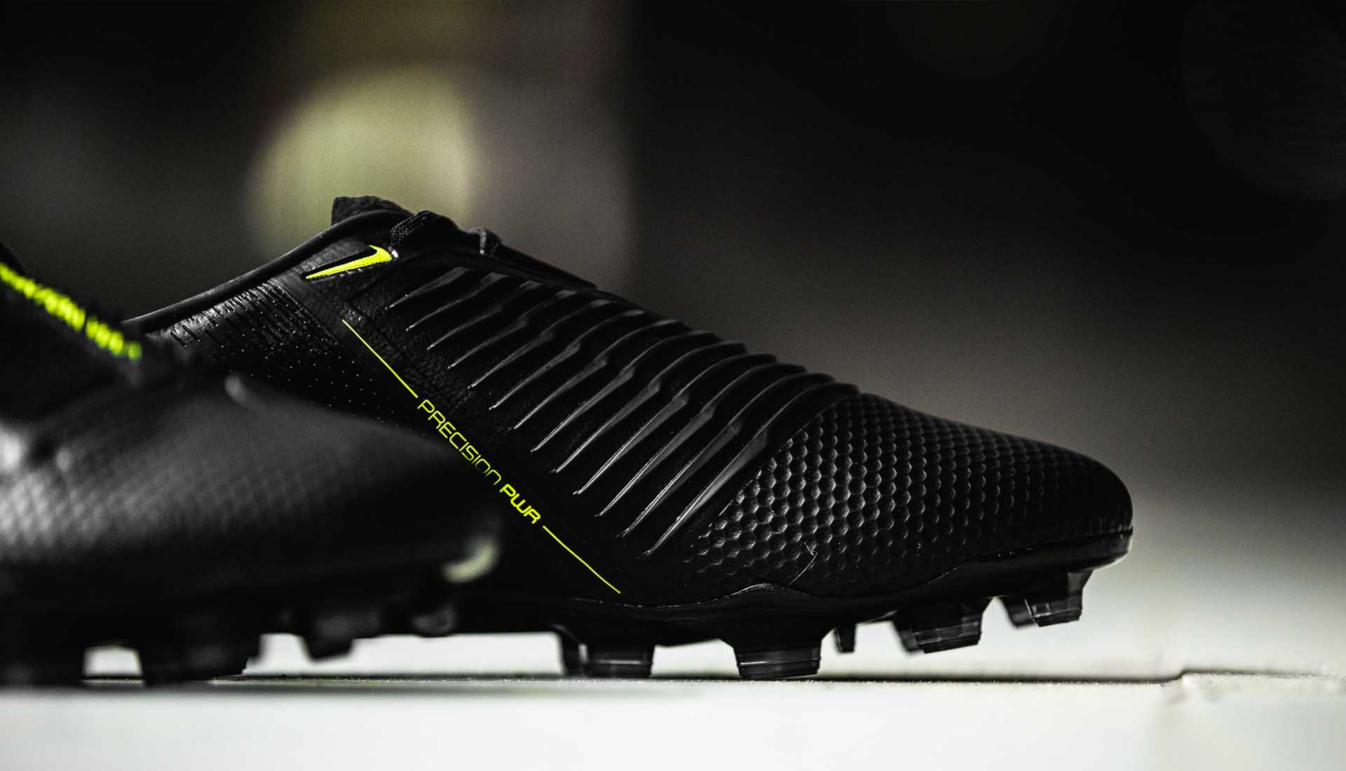 Nike Phantom Venom