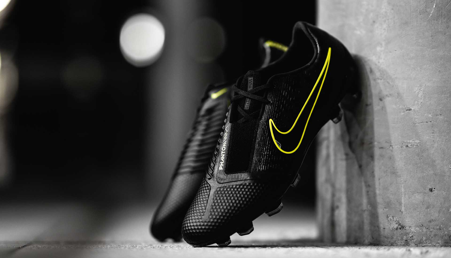 Nike Phantom Venom