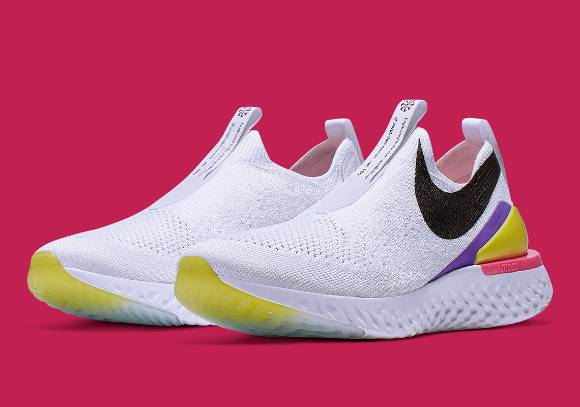 Nike Epic React Phantom hoàn toàn không sử dụng dây