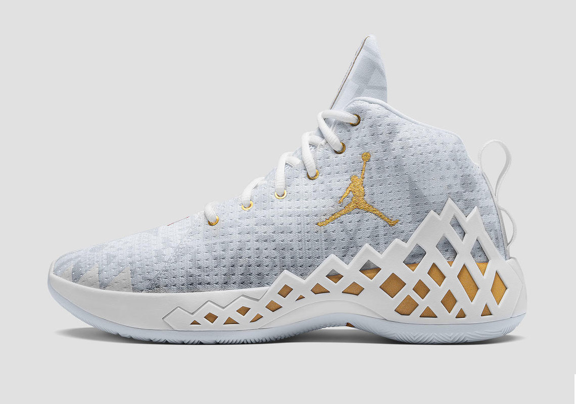 Phiên bản Jordan Jumpman Diamond dùng trong thi đấu.