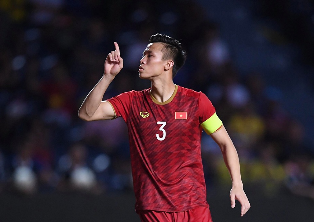 Quế Ngọc Hải ăn mừng sau khi thực hiện thành công lượt sút penalty của mình Quế Ngọc Hải