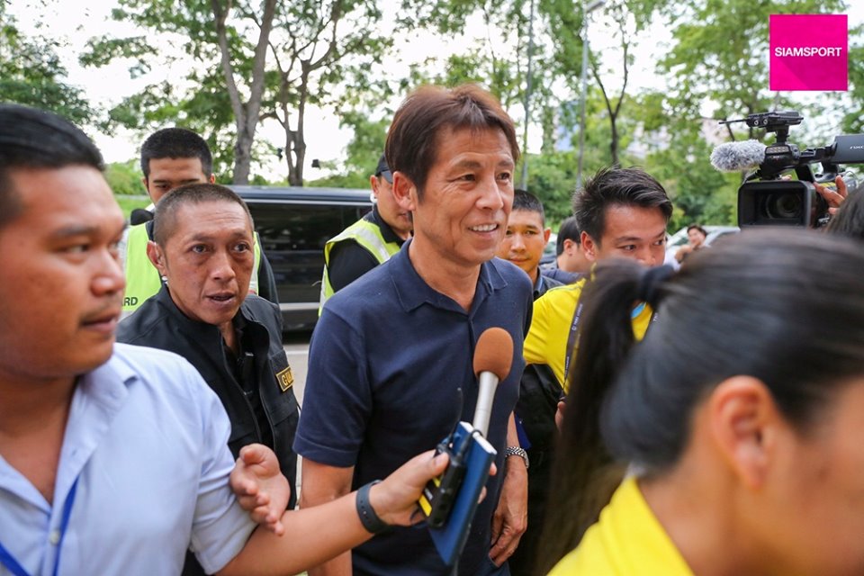 Ông Nishino đến xem một trận đấu ở Thai League
