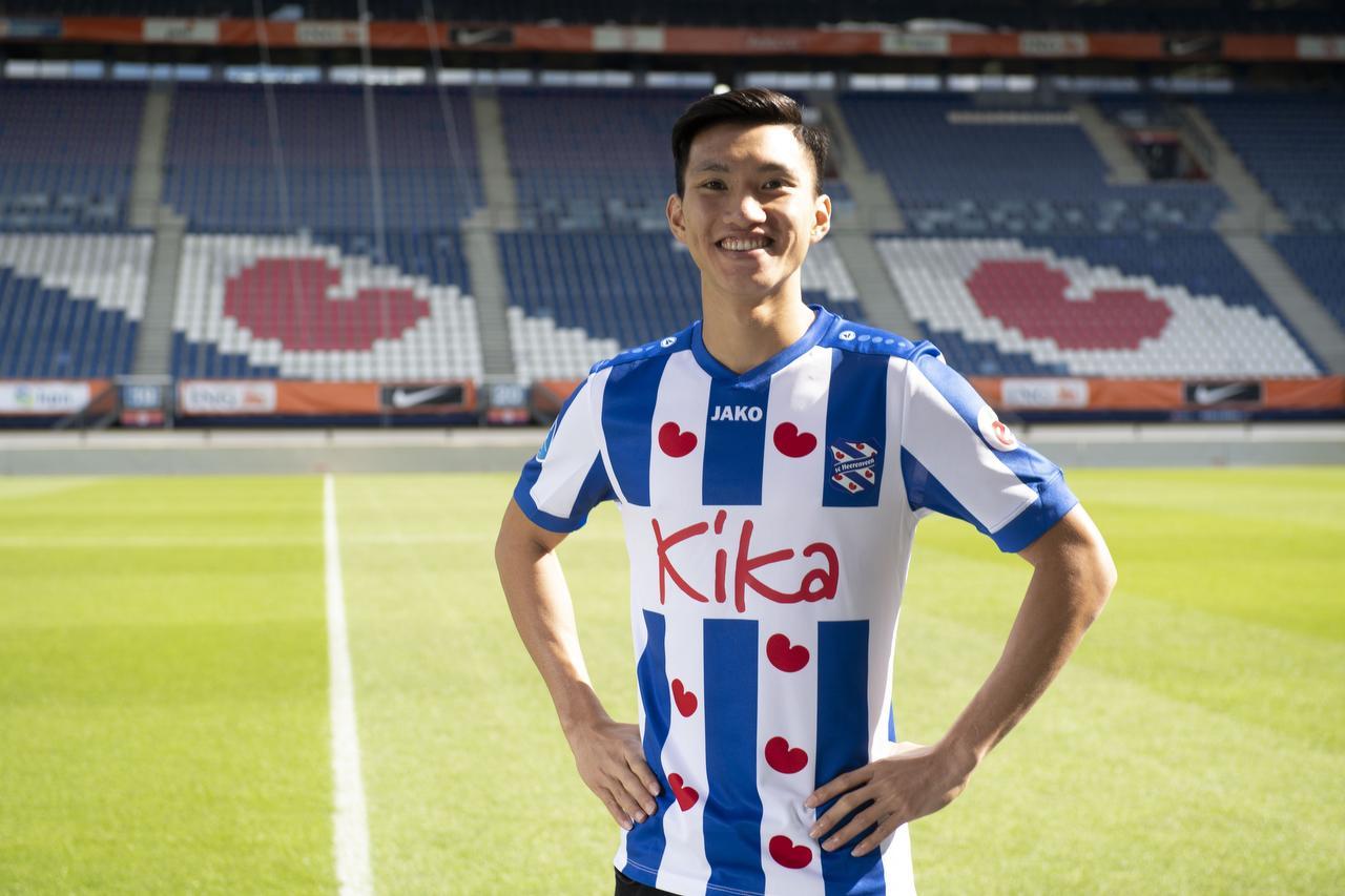 Văn Hậu sẽ lên đường Hà Lan thi đấu cho Heerenveen