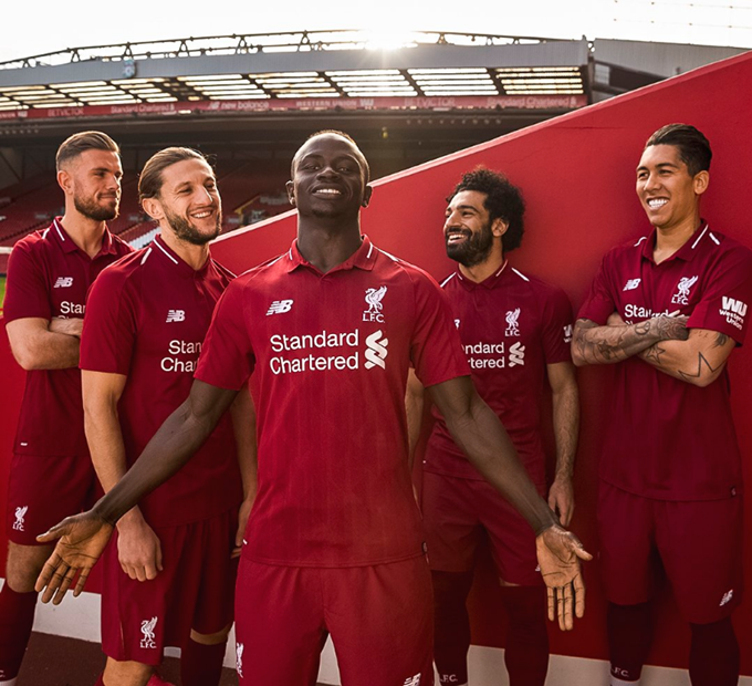 Cầu thủ Liverpool trong trang phục của New Balance. Ảnh: Liverpool FC Liverpool, Van Dijk, áo đấu Liverpool, Ngoại hạng Anh, tin Liverpool, tin Ngoại hạng Anh