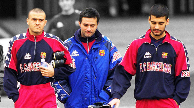 Mourinho và các cầu thủ cũ của Barca. Ảnh: AS mourinho, Jose Mourinho, Barca, Barcelona, tin Barca, tin Barcelona, Barca vs, tin La Liga, La Liga, real, real madrid, pep, pep guardiola