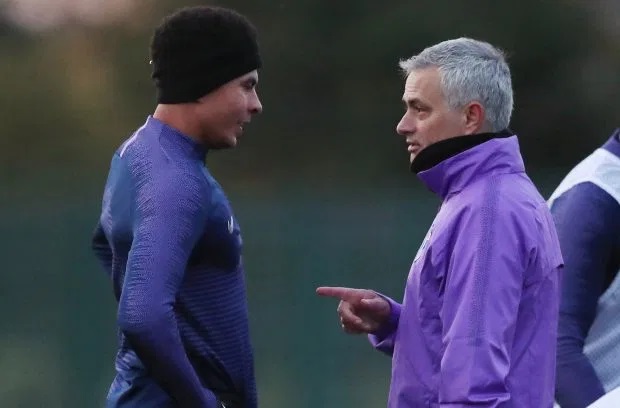 Alli và Mourinho. Ảnh: Getty dele alli, jose mourinho, tottenham, ngoại hạng anh