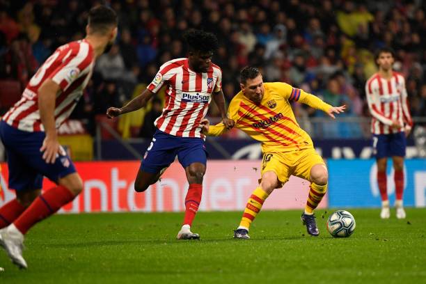 Barca gặp không ít khó khăn. Ảnh: Getty Kết quả Atletico Madrid vs Barca, Atletico Madrid, Barca, la liga