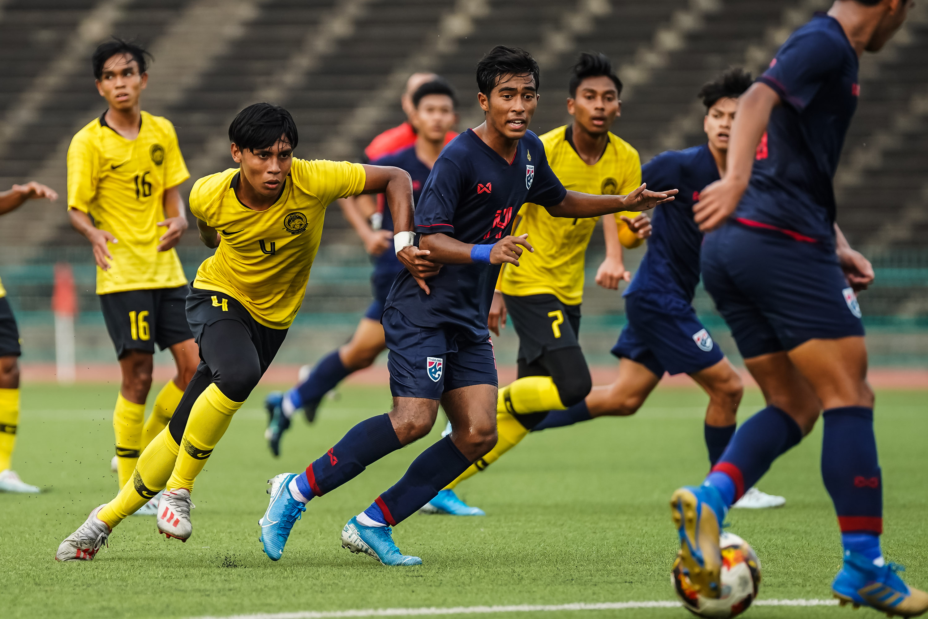 U19 Thái Lan vắng mặt tại VCK U19 châu Á 2020 sau khi để thua U19 Malaysia với tỷ số 0-1 U19 Thái Lan 0-1 U19 Malaysia, Vòng loại U19 châu Á, CĐV Thái Lan, Issara Sritharo, U19 Thái Lan