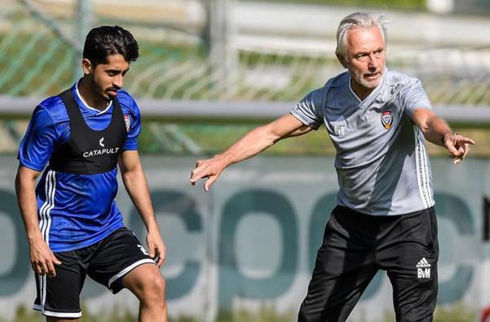 HLV Bert Van Marwijk đang chịu nhiều áp lực trước trận đấu với Việt Nam Việt Nam vs UAE, Nhận định Việt Nam vs UAE, bert van marwijk, park hang seo, svđ mỹ đìn