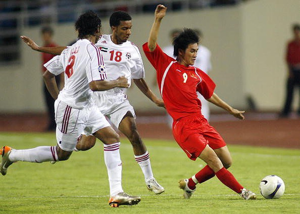 Chiến thắng năm 2007 là lần duy nhất Việt Nam đánh bại UAE Việt Nam vs UAE, Nhận định Việt Nam vs UAE, bert van marwijk, park hang seo, svđ mỹ đìn