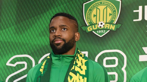 Tiền đạo Bakambu Giggs, Trung Quốc, Bakambu, MU